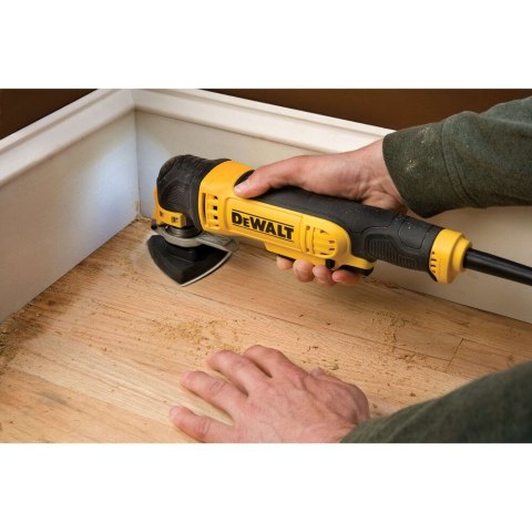 Arkusze ścierne typu Delta - 93 x 93 mm perforowane 80G DEWALT DT3092-QZ
