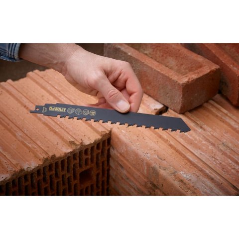 BRZESZCZ. SPECJ.DO PIL.SZAB.240X12.7MM DEWALT DT2420-QZ