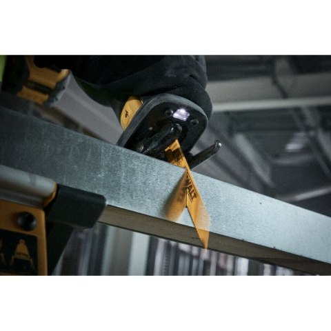 BRZESZCZOTY ZE ST.KOB.152MM, 2.5MM DEWALT DT2345-QZ
