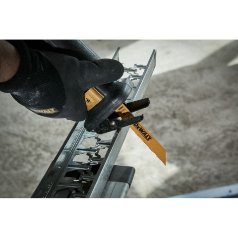 BRZESZCZOTY ZE ST.KOB.152MM, 2.5MM DEWALT DT2345-QZ