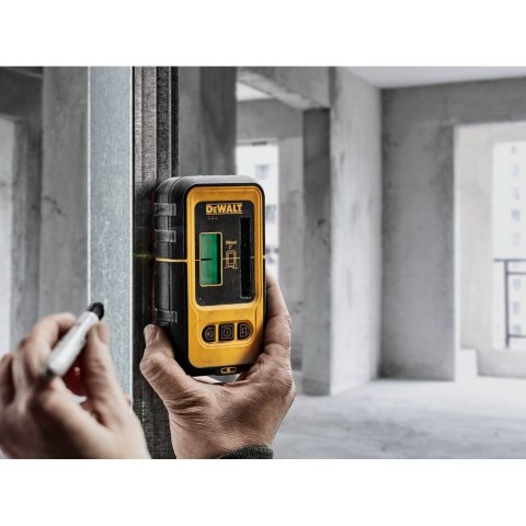 DETEKTOR LASEROWY - ZIELONY DEWALT DE0892G-XJ
