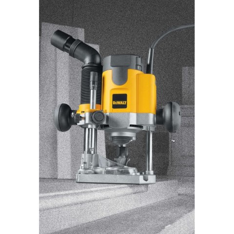 FREZARKA 8 MM, 1100 W, PRĘDKOŚĆ ZMIENNA DEWALT DW621-QS