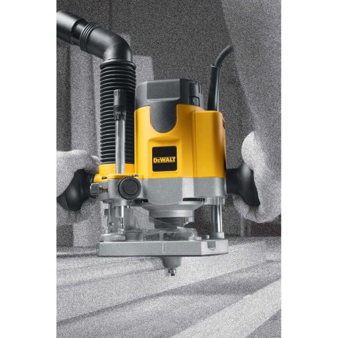 FREZARKA 8 MM, 1100 W, PRĘDKOŚĆ ZMIENNA DEWALT DW621-QS