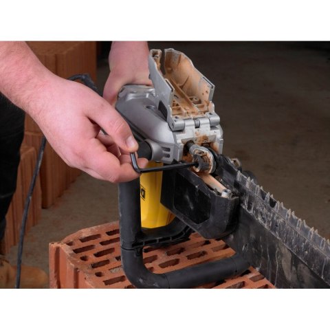 PILARKA ALLIGATOR® 295 MM DEWALT DWE396-QS