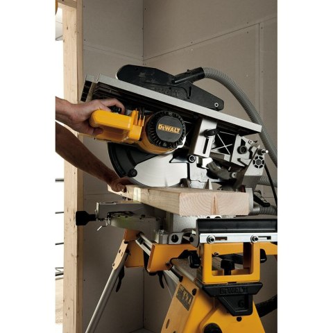PILARKA UKOSOWA STOŁOWA 305 MM 1600W DEWALT D27113-QS