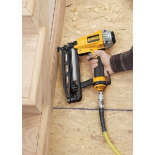 PNEM. GWOŹDZIARKA 16GA 25-64MM DEWALT DPN1664-XJ