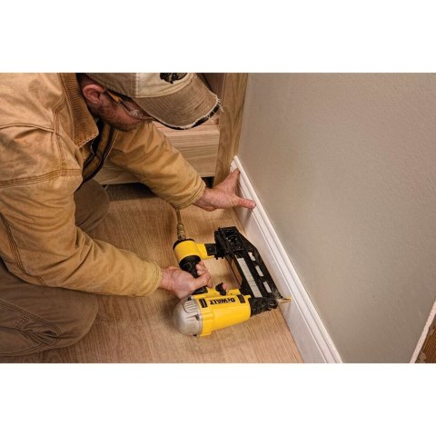 PNEM. GWOŹDZIARKA 16GA 25-64MM DEWALT DPN1664PP-XJ