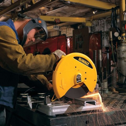 PRZECINARKA TARCZOWA DO METALU 355 MM, 2200 W Z ŁAGODNYM ROZRUCHEM DEWALT D28715-QS