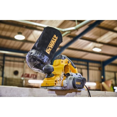 STRUG O GŁĘBOKOŚCI SKRAWANIA 4 MM DEWALT D26500K-QS