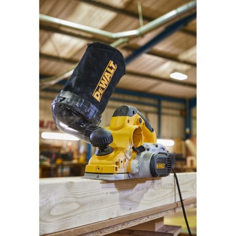 STRUG O GŁĘBOKOŚCI SKRAWANIA 4 MM DEWALT D26500K-QS