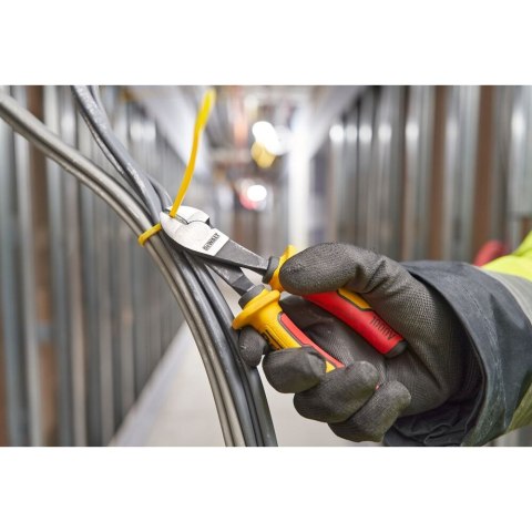 SZCZYPCE BOCZNE DO CIĘCIA  VDE 160MM DEWALT DWHT82801-0