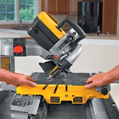 TARCZA DIAM.250MM, DO PŁYTEK CERAM.NA MOKRO DEWALT DT3733-XJ