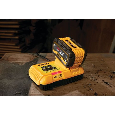 XR ŁADOWARKA 12A DEWALT DCB117-QW