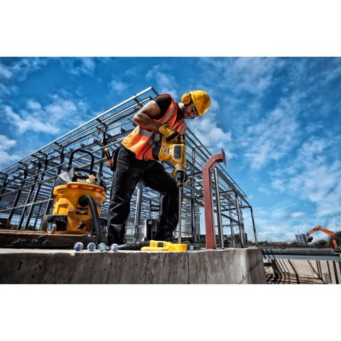 WIERTŁO SDS MAX ELITE 4 FHC 25X340MM DEWALT DT60824-QZ