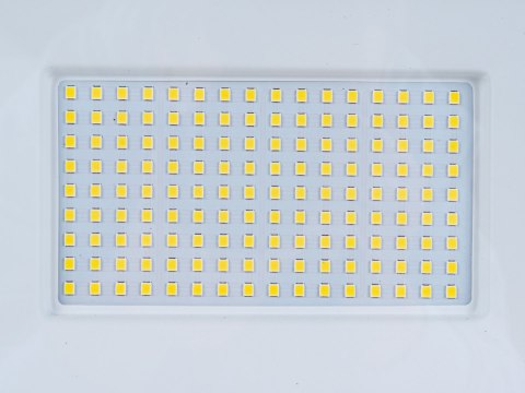 Naświetlacz LED 100W ze statywem budowlanym i przewodem - barwa biała zimna 6500K