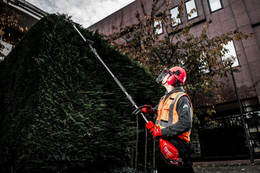 Milwaukee M18 FOPH-HTA nożyce do żywopłotu Milwaukee M18 FOPH-HTA nożyce do żywopłotu