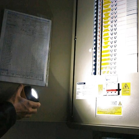 Lampa robocza LED JCB WL-GLOBE 600lm