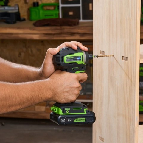 24V zestaw narzędzi Greenworks CK321 wkrętarka, zakrętarka, ładowarka, 2x aku 2Ah, futerał