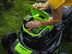 40V Kosiarka akumulatorowa z napędem 46cm Greenworks GD40LM46SP