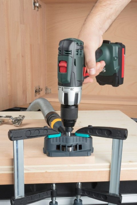 Adapter do podłączenia odkurzacza (celem odprowadzenia wiórów, pyłu), Wolfcraft